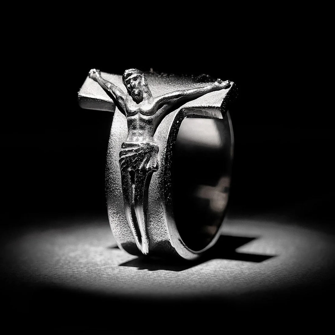 Godly Grind Cross Faith Ring The Totem of Faith Cast by the Image of Jesus
