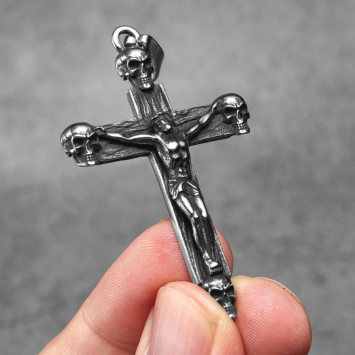 Crucifix of Judgment – Gothic Jesus Skull Cross Pendant