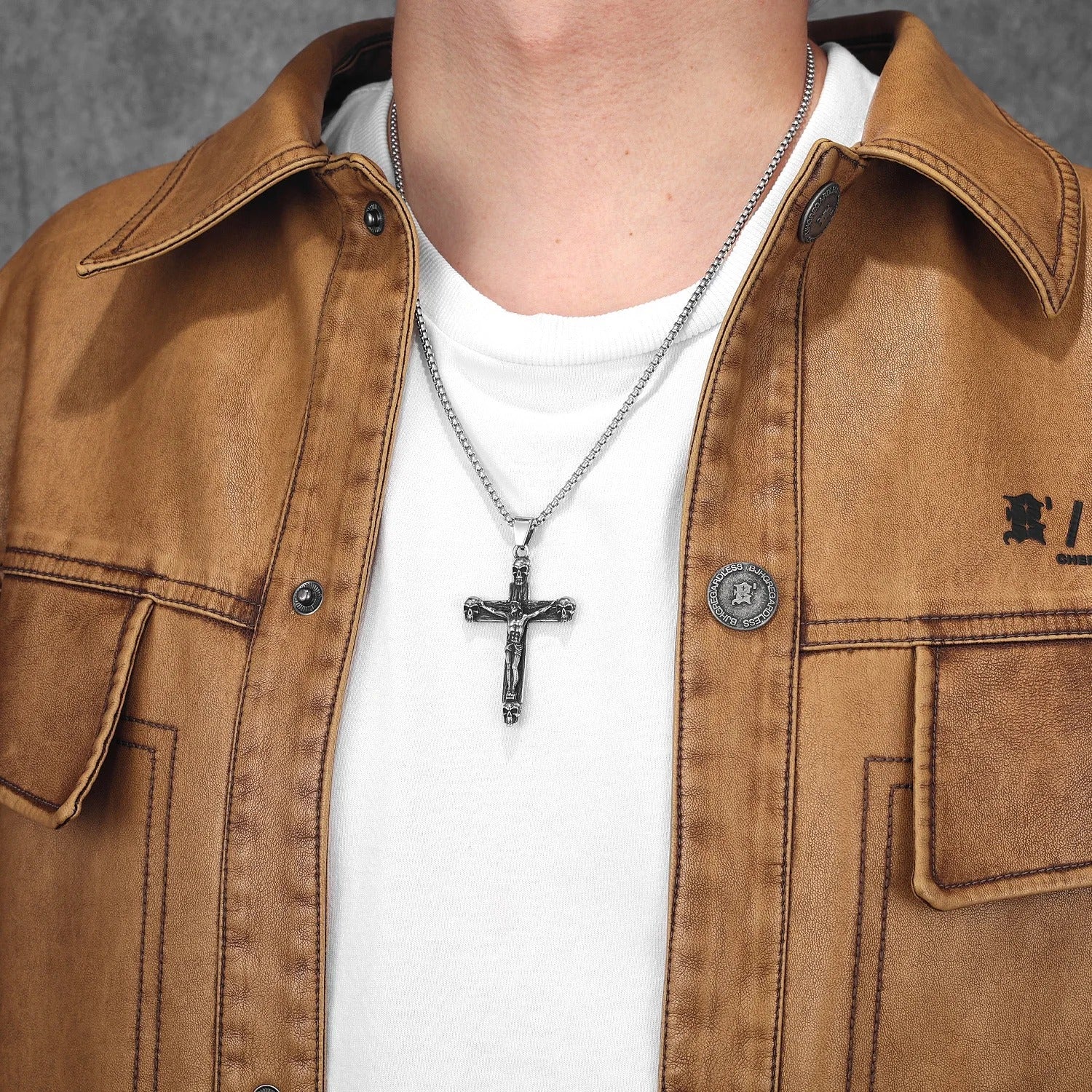 Crucifix of Judgment – Gothic Jesus Skull Cross Pendant